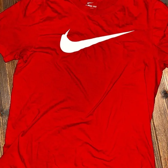 3 Nike Shirts - adult Small - Picture 2 of 9